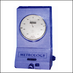 PNEUMATIC COMPARATOR