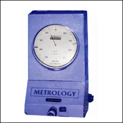 PNEUMATIC COMPARATOR