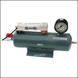 Pressure measurement by PRESSURE TRANSDUCER and digital- Pressure indicator
