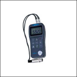 ULTRASONIC THICKNESS GAUGE